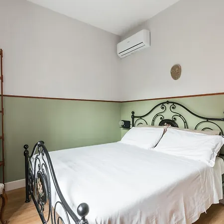 Daniela's Place * Rom